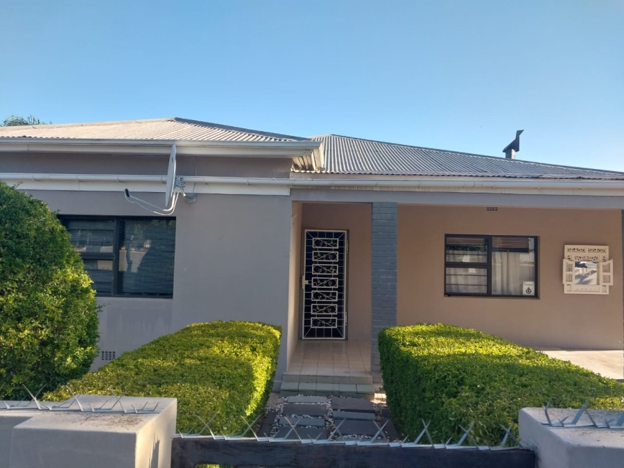 3 Bedroom Property for Sale in Porterville Western Cape